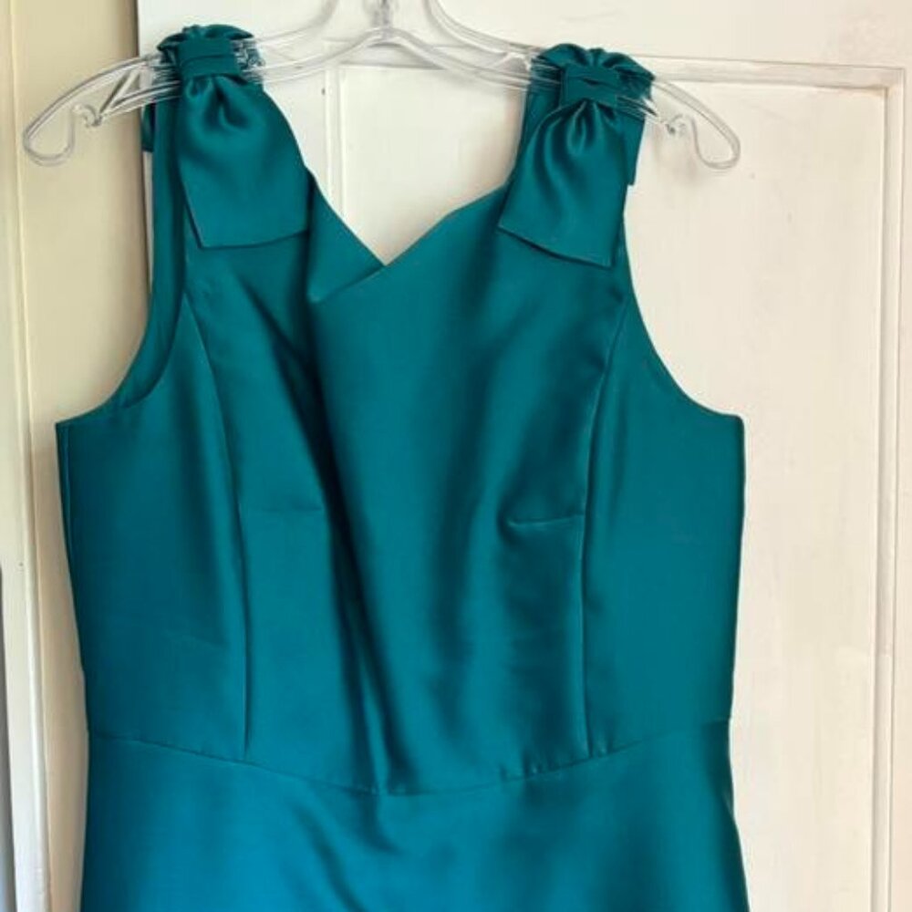 Ann Taylor Sleeveless Bow Tie Dress